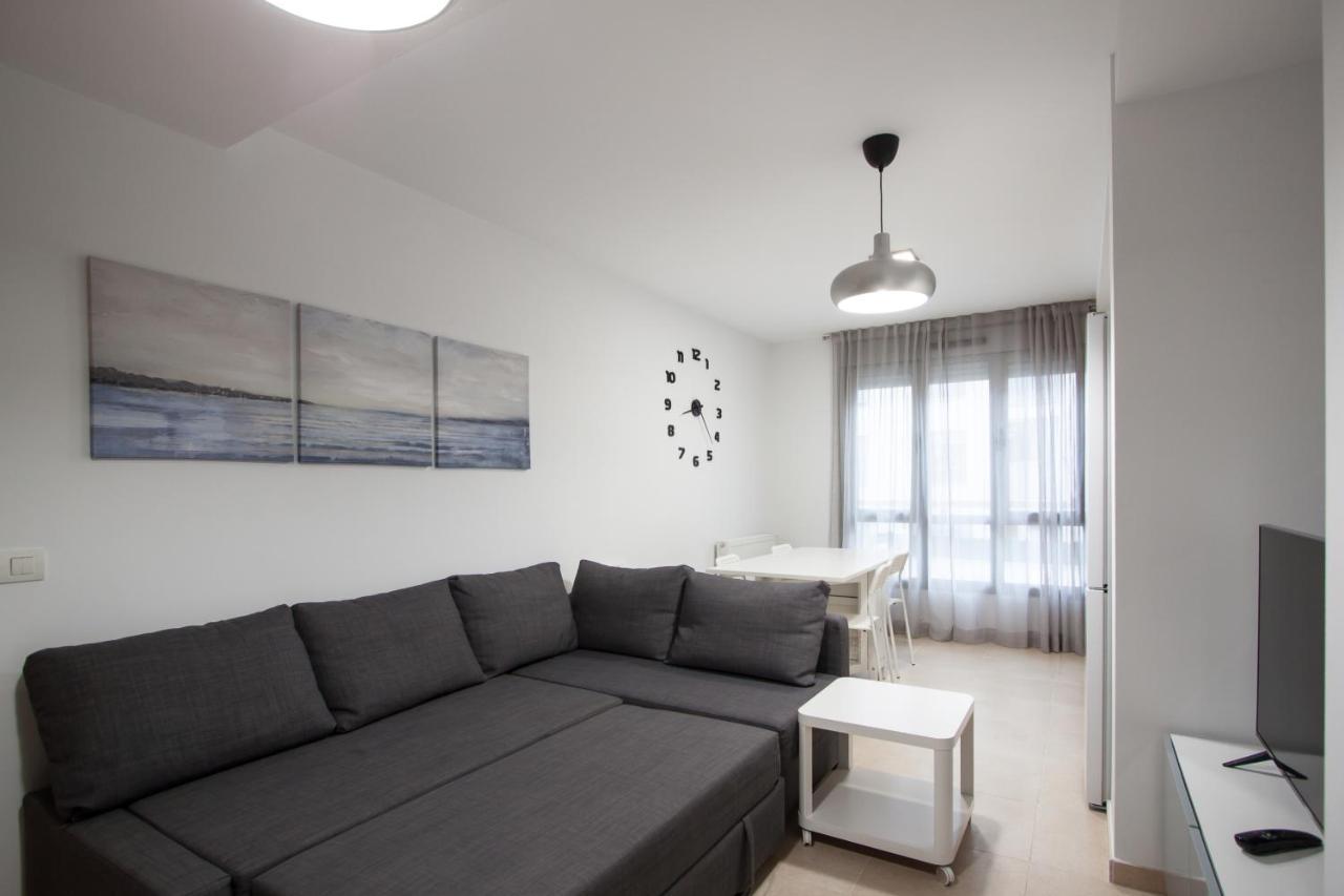 Esguil, Apartamento Con Piscina, A 3 Km De La Playa Vut-2995-As 라네스 외부 사진