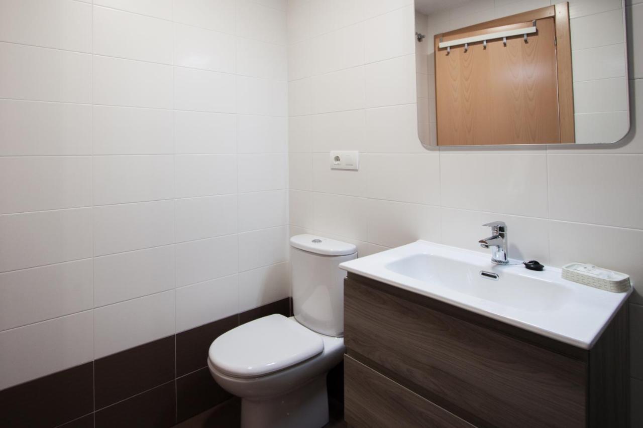 Esguil, Apartamento Con Piscina, A 3 Km De La Playa Vut-2995-As 라네스 외부 사진